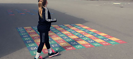 Active learning in the playground 